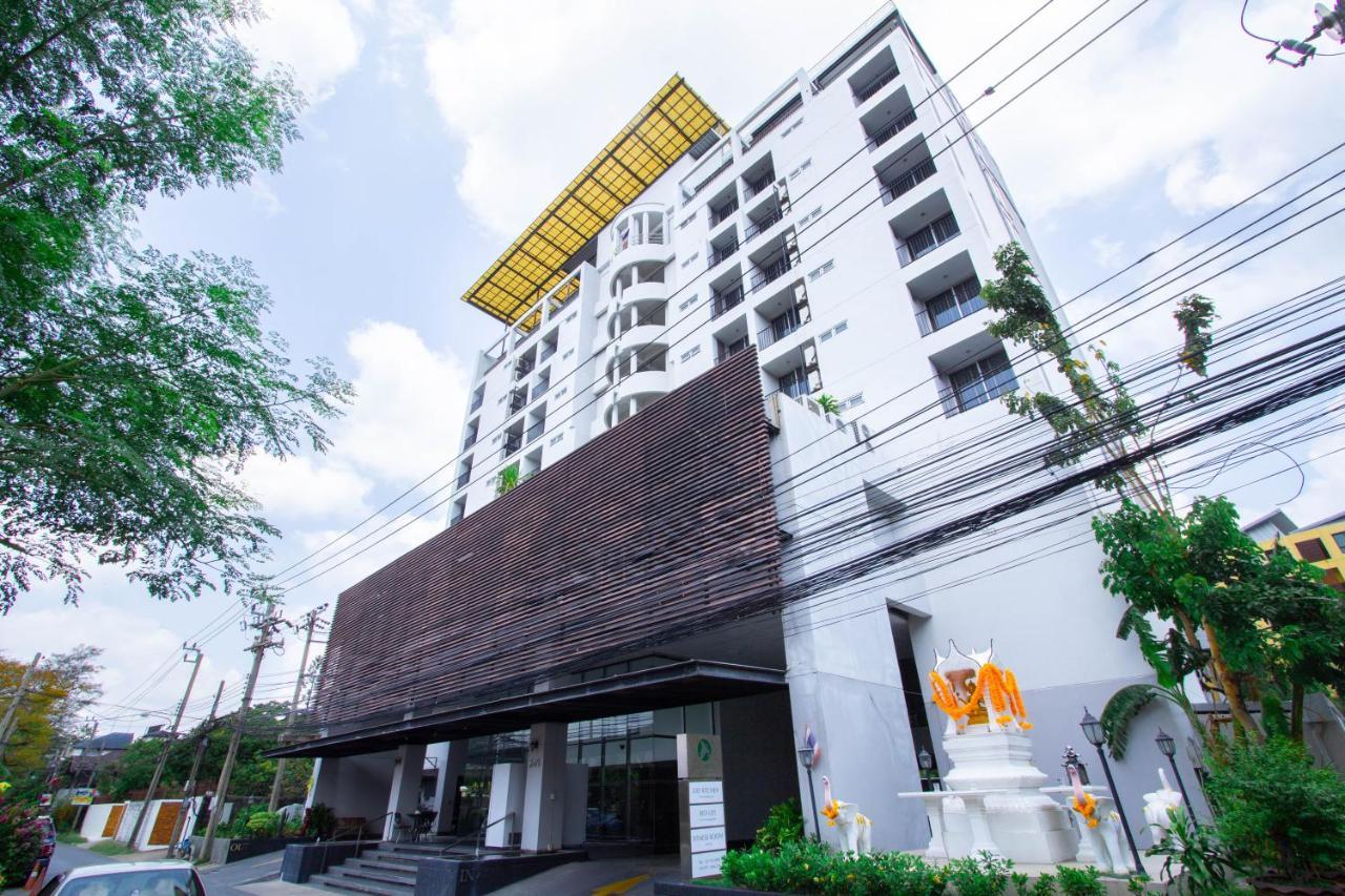 Lily Hotel Bangkok Exterior foto