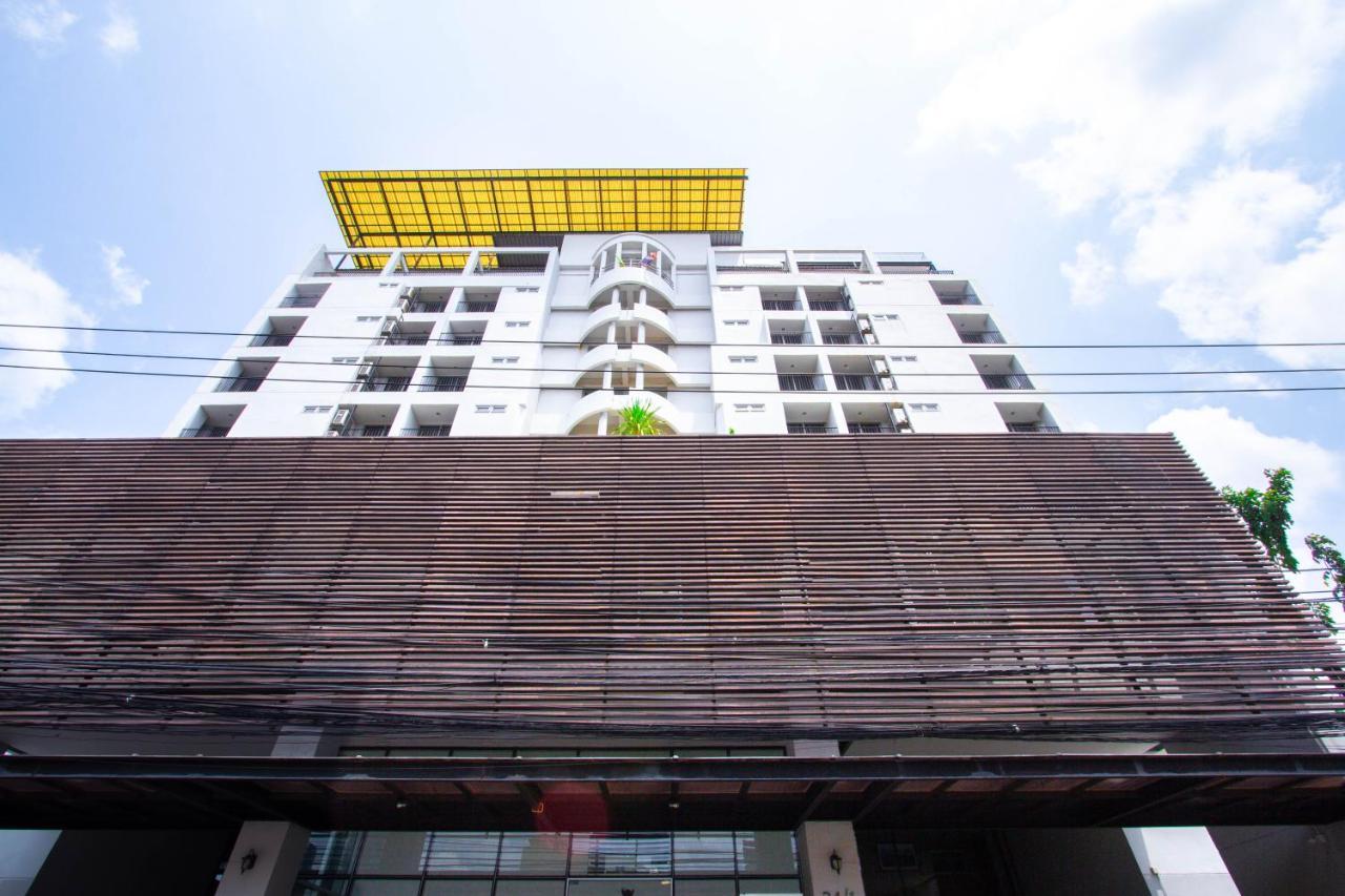 Lily Hotel Bangkok Exterior foto